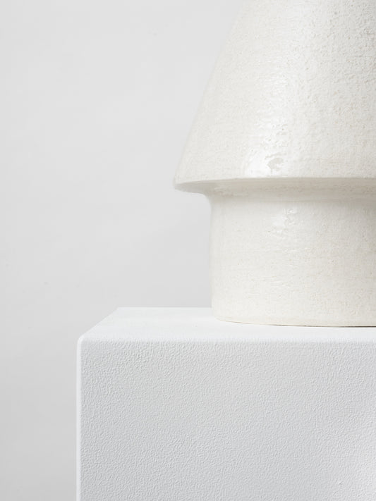 Keramikurne für Urnenbestattung und Urnenwand, handgemacht, Detail