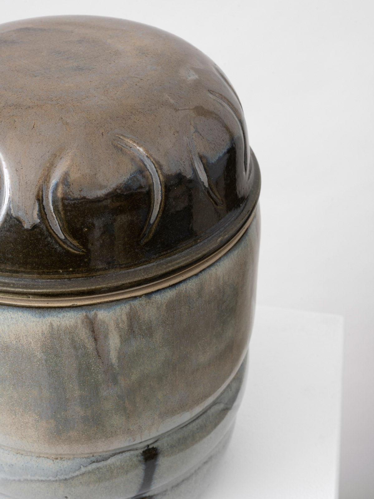 handgemachte Keramikurne für Urnenbestattung, Kolumbarium – Yathi von urnique 
